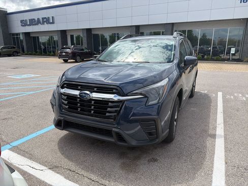Used 2024 Subaru Ascent Premium w/ Convenience Package AWD/4WD image 5