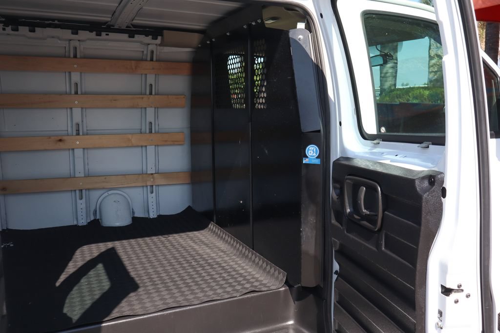 Used 2025 Chevrolet Express 2500 w/ Driver Convenience Package RWD image 13