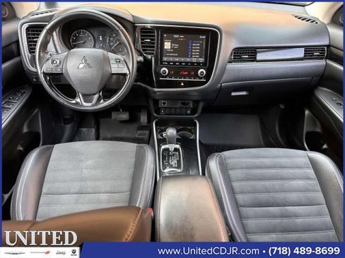 Used 2020 Mitsubishi Outlander SE image 18