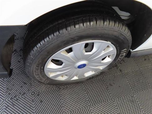 Used 2022 Ford Transit Connect XL image 8