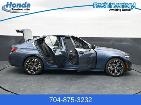 Used 2025 BMW 330i Sedan w/ M Sport Package image 31