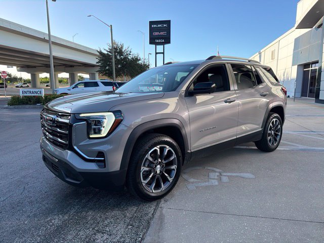 Used 2025 GMC Terrain Elevation w/ Elevation Premium Package AWD/4WD image 3