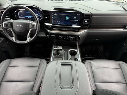 Used 2022 Chevrolet Silverado 1500 RST w/ Convenience Package II image 10