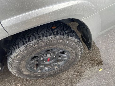 Used 2021 Toyota 4Runner SR5 Premium w/ Moonroof Package RWD image 3