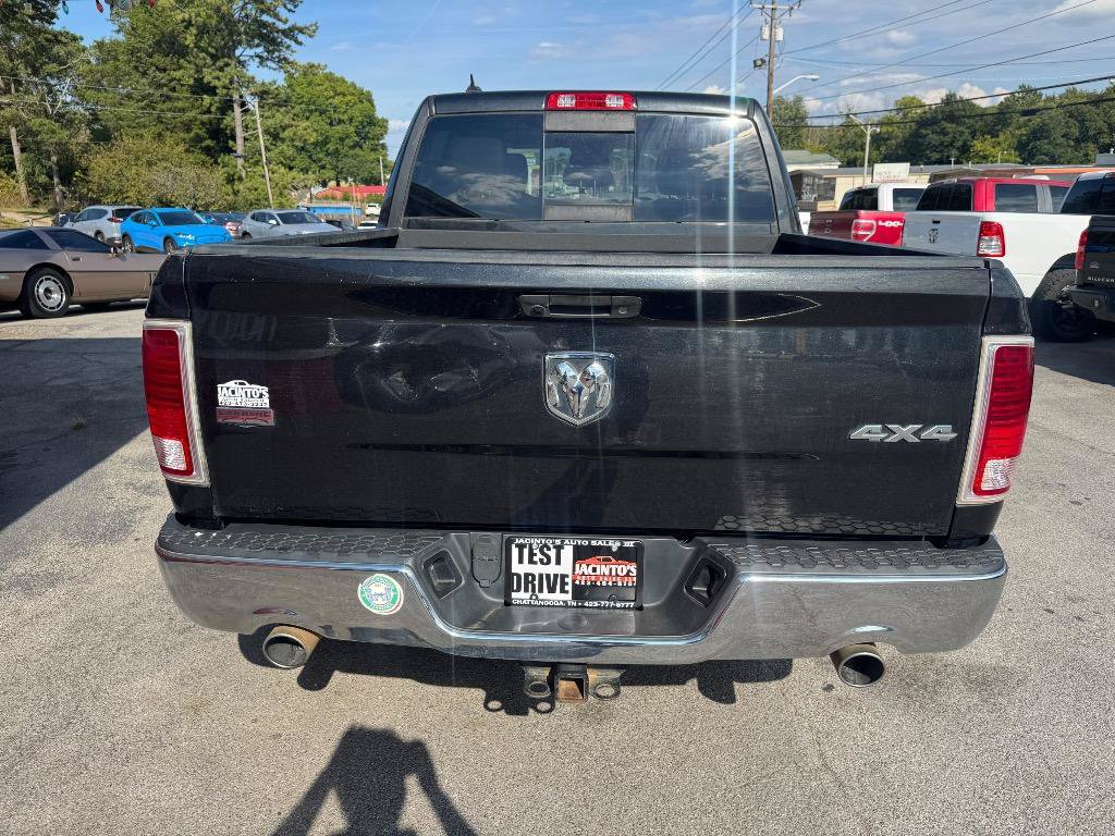 Used 2016 RAM 1500 Laramie w/ Convenience Group AWD/4WD image 3