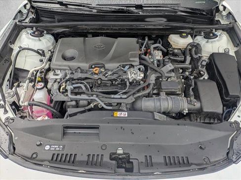 Used 2025 Toyota Camry SE w/ Convenience Package FWD image 20