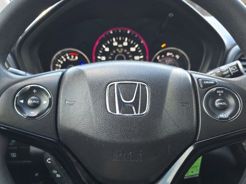 Used 2016 Honda HR-V LX image 28
