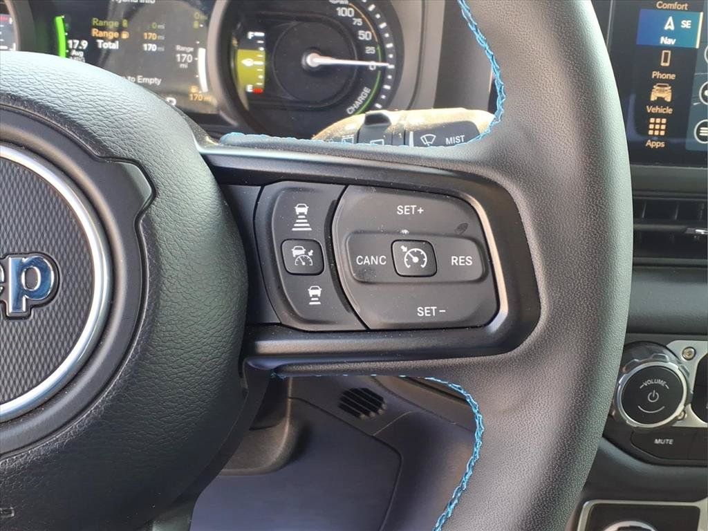 Used 2024 Jeep Wrangler Unlimited Rubicon 4xe w/ Technology Group AWD/4WD image 15