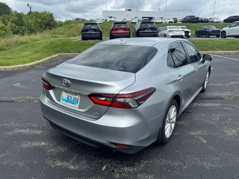 Used 2022 Toyota Camry LE w/ Convenience Package FWD image 3