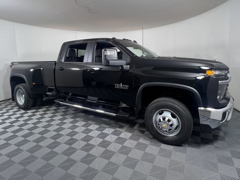 New 2026 Chevrolet Silverado 3500 LT w/ Texas Edition image 1