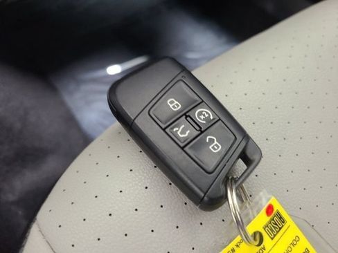Used 2021 Volkswagen Jetta R-Line FWD image 35
