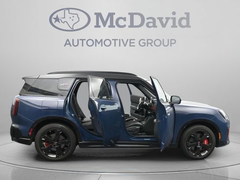 Used 2025 MINI Cooper Countryman John Cooper Works w/ Comfort Package Max AWD/4WD image 40