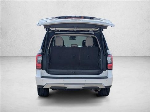 Used 2018 Ford Expedition Limited AWD/4WD image 6