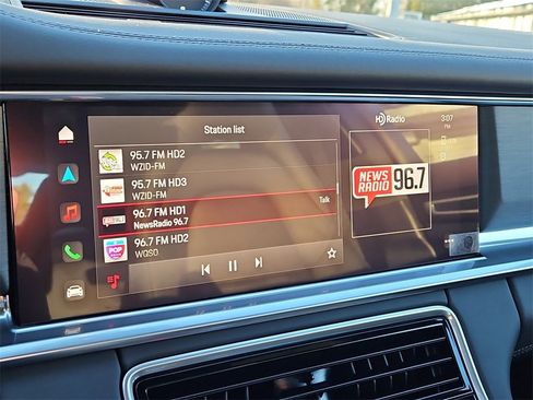 Certified 2023 Porsche Panamera 4 Platinum Edition image 24