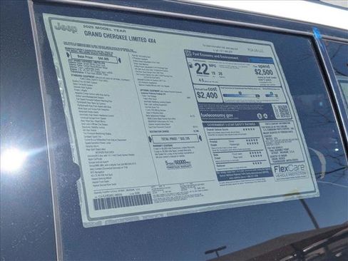 New 2025 Jeep Grand Cherokee Limited w/ Black Appearance Package image 20