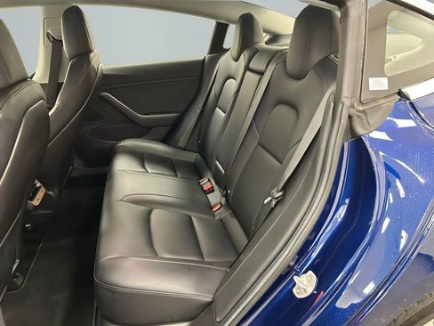 Used 2018 Tesla Model 3 Long Range image 10