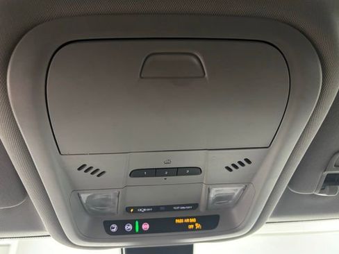 Used 2020 GMC Terrain SLT w/ Preferred Package AWD/4WD image 35