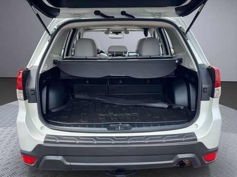 Used 2019 Subaru Forester Premium AWD/4WD image 26