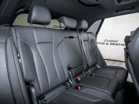 Used 2026 Audi Q8 Premium Plus image 17