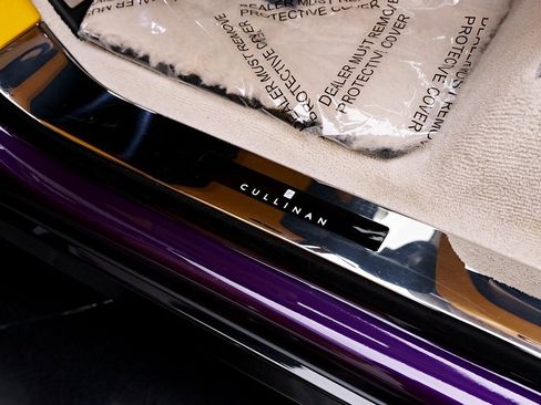 Used 2025 Rolls-Royce Cullinan image 43