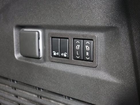 Used 2023 Chevrolet Tahoe High Country w/ LPO, Illumination Package image 48