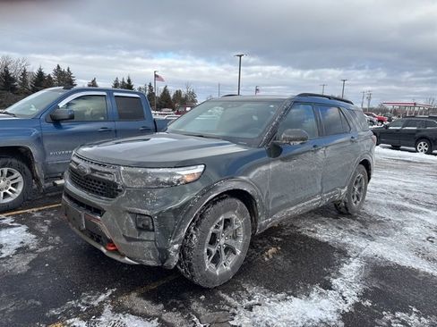 Used 2023 Ford Explorer Timberline image 2