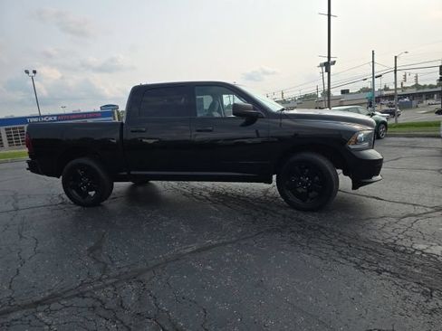 Used 2014 RAM 1500 Express w/ Black Ram 1500 Express Group AWD/4WD image 8
