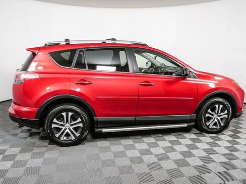 Used 2016 Toyota RAV4 LE w/ Cargo Management Package FWD image 25