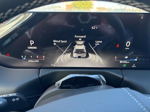 New 2025 Nissan Armada Platinum Reserve image 17