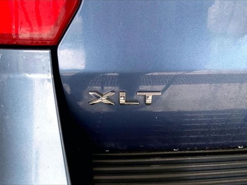 Used 2018 Ford Expedition Max XLT w/ Equipment Group 202A RWD image 9