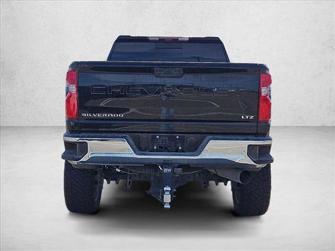 Used 2024 Chevrolet Silverado 2500 LTZ w/ LTZ Convenience Package image 6