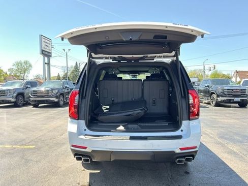 New 2026 GMC Yukon Denali AWD/4WD image 9