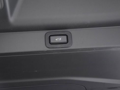 Used 2023 Land Rover Range Rover Long Wheelbase Autobiography image 37