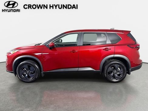 Used 2026 Nissan Rogue SV FWD image 9