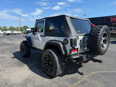 Used 2011 Jeep Wrangler Sport AWD/4WD image 5