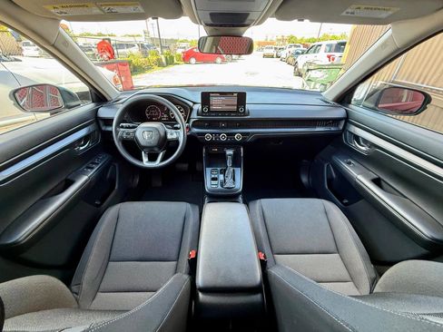 Used 2025 Honda CR-V LX image 34