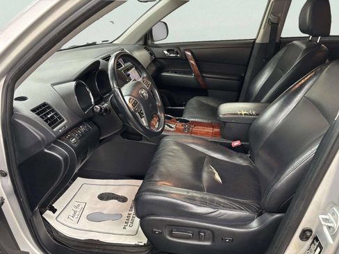 Used 2013 Toyota Highlander Limited AWD/4WD image 15
