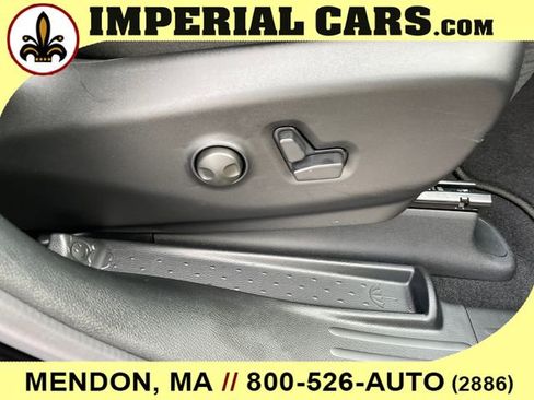 New 2026 Chrysler Pacifica Select image 46