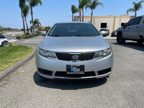 Used 2013 Kia Forte EX image 2