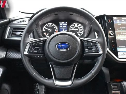 Used 2025 Subaru Ascent Premium AWD/4WD image 13
