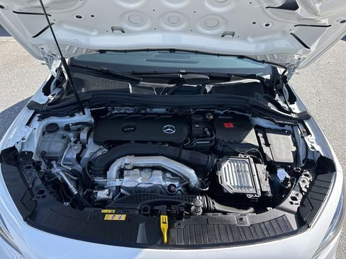 Used 2025 Mercedes-Benz GLA 250 GLA 250 image 32