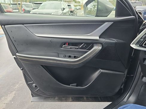 Used 2024 MAZDA CX-90 3.3 Turbo w/ Preferred Plus image 32