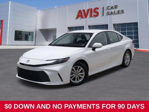Used 2025 Toyota Camry LE FWD image 1