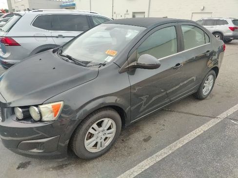 Used 2014 Chevrolet Sonic LT FWD image 3
