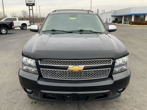 Used 2013 Chevrolet Avalanche LTZ image 3