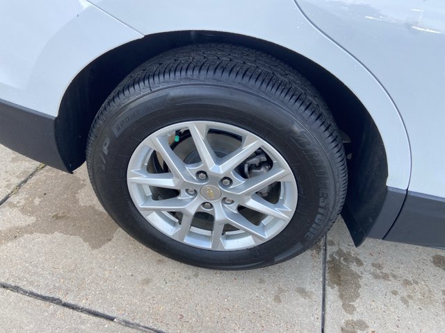 Used 2023 Chevrolet Equinox LT w/ Driver Convenience Package FWD image 31