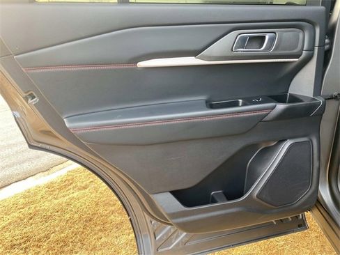 Used 2025 Ford Explorer ST-Line w/ Premium Package image 14