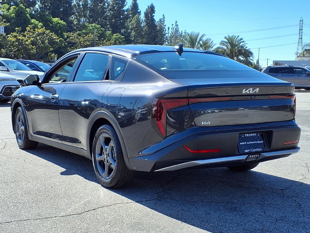 Certified 2025 Kia K4 FWD image 3