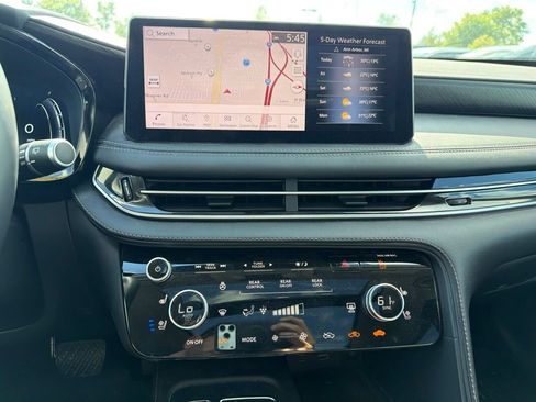 Certified 2024 INFINITI QX60 Sensory AWD/4WD image 13