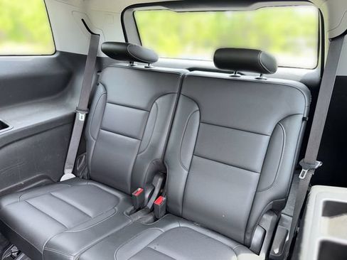 Used 2019 GMC Acadia SLT AWD/4WD image 24